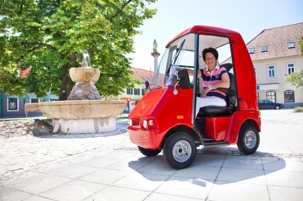 Anwendung- Fahrzeug Front und Seitenscheiben - Produkt PC UV 5 kratzfest mm transparent gekantet